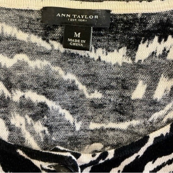 Ann Taylor Black and White Zebra Medium button front silk blend top - Picture 8 of 10